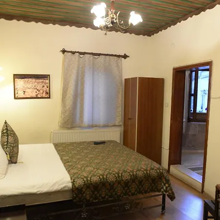 Hotel Caravanserai Cave 3*