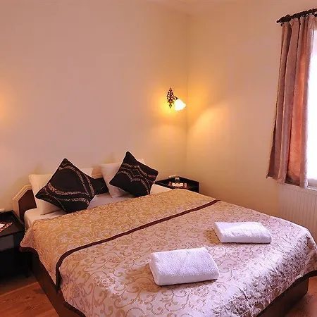 Hotel Caravanserai Cave 3*